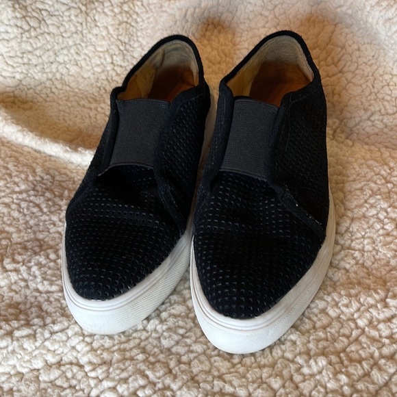 Franco Sarto Nadine Black Suede Slip-On Sneakers size 7 - Picture 9 of 16